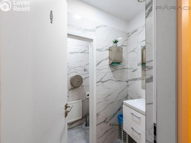 Продаж офісного приміщення Praha, Washingtonova č. 10