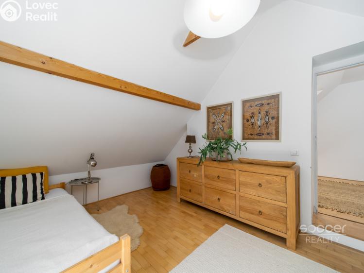 Продажа семейного дома Vestec, U Hřiště č. 16