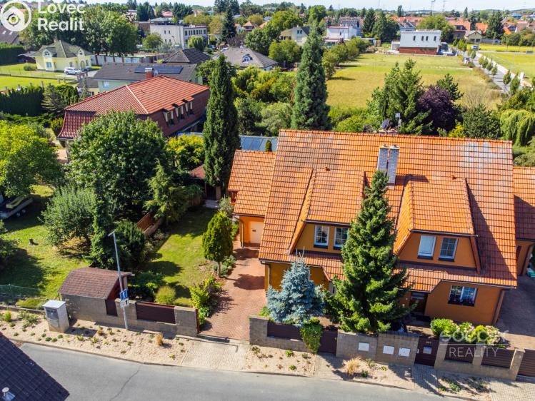 Продажа семейного дома Vestec, U Hřiště č. 31