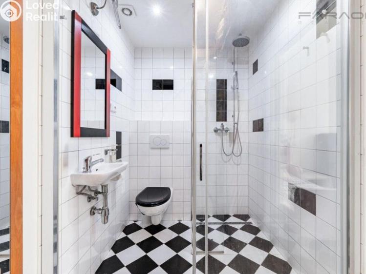 Продаж квартири 4+1 Praha, Stroupežnického č. 12