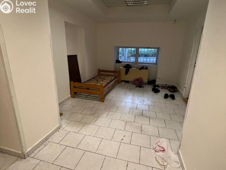 Prodej komerční nemovitosti Praha 6, Břevnov, Diskařská 83/0 č. 23