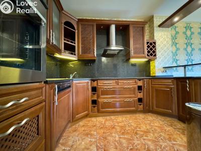 Sale apartment 3+KK Praha, Choceradská č. 3