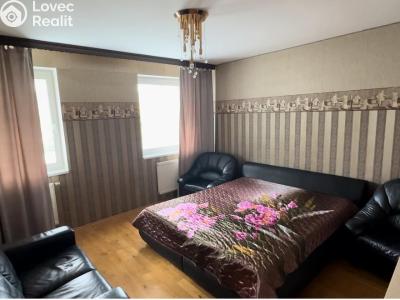 Sale apartment 3+KK Praha, Choceradská č. 4