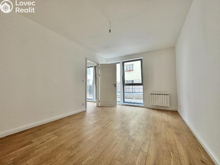 Оренда квартири 2+KK Praha, Varšavská č. 1