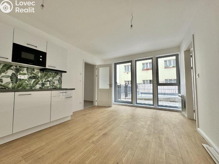 Оренда квартири 2+KK Praha, Varšavská č. 7