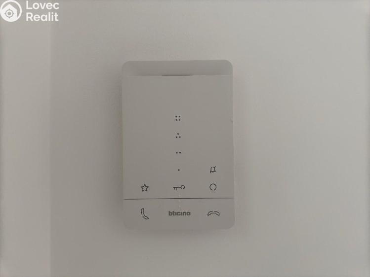 Оренда квартири 2+KK Praha, Varšavská č. 13