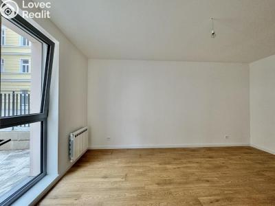 Pronájem bytu 2+KK Praha, Varšavská č. 4