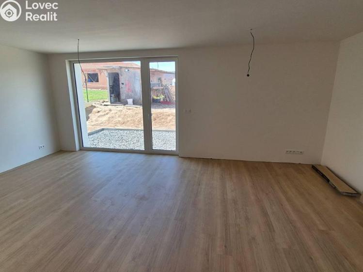 Prodej vícegeneračního domu Zdiby, Mezi Lesy č. 5