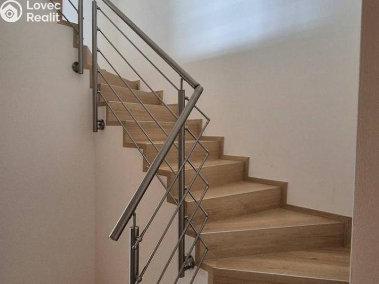 Prodej vícegeneračního domu Zdiby, Mezi Lesy č. 14