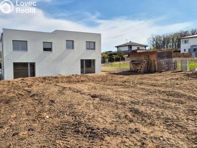 Prodej vícegeneračního domu Zdiby, Mezi Lesy č. 2