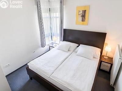 Rent apartment 2+KK Praha, Na slupi č. 6