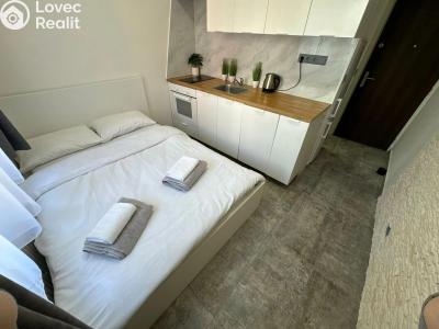 Rent apartment 2+KK Praha, Na Jarově č. 2