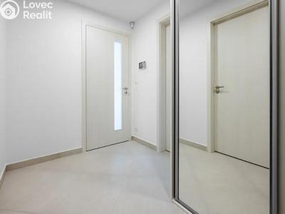 Rent apartment 2+KK Praha, Vojenova č. 4