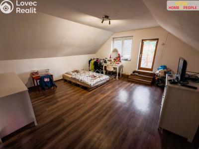 Продаж сімейного будинку Svojšice č. 8