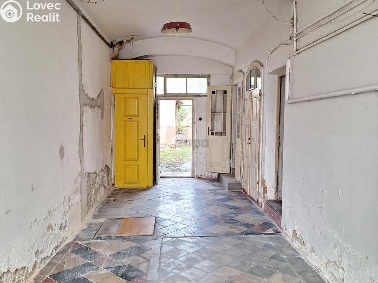 Продаж багатогенного будинку Roudnice nad Labem, Špindlerova třída č. 22