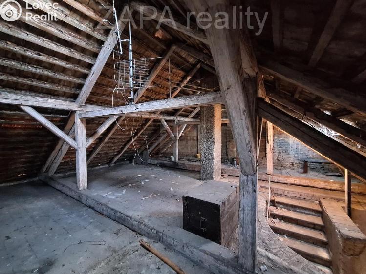 Продаж багатогенного будинку Roudnice nad Labem, Špindlerova třída č. 23