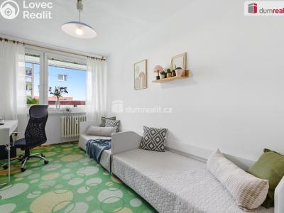 Sale apartment 3+KK Praha 14, Slévačská č. 5