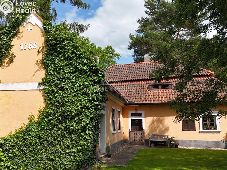 Prodej rodinného domu Vysoký Chlumec č. 21