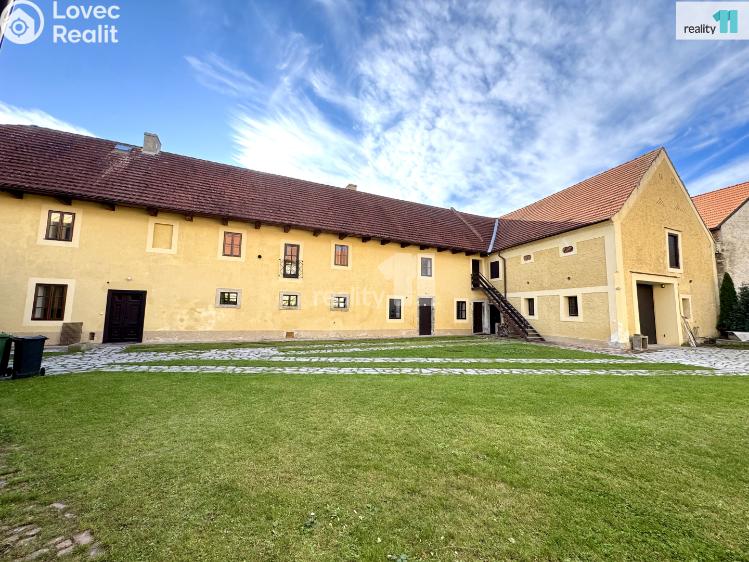 Pronájem výrobní haly Dobrovíz, Pražská č. 2