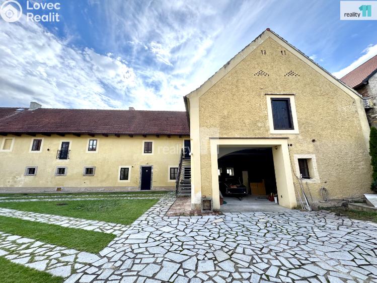 Pronájem výrobní haly Dobrovíz, Pražská č. 8