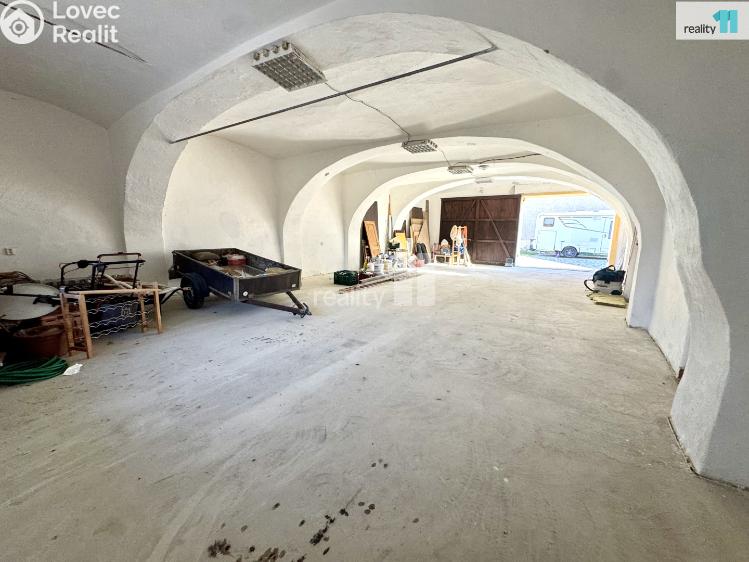 Оренда виробничого цеху Dobrovíz, Pražská č. 6