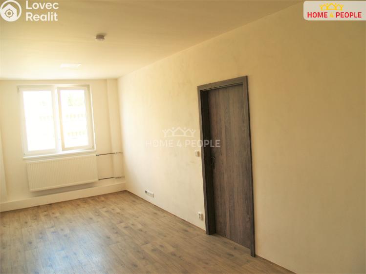 Pronájem bytu 2+KK Chodov, Školní č. 4