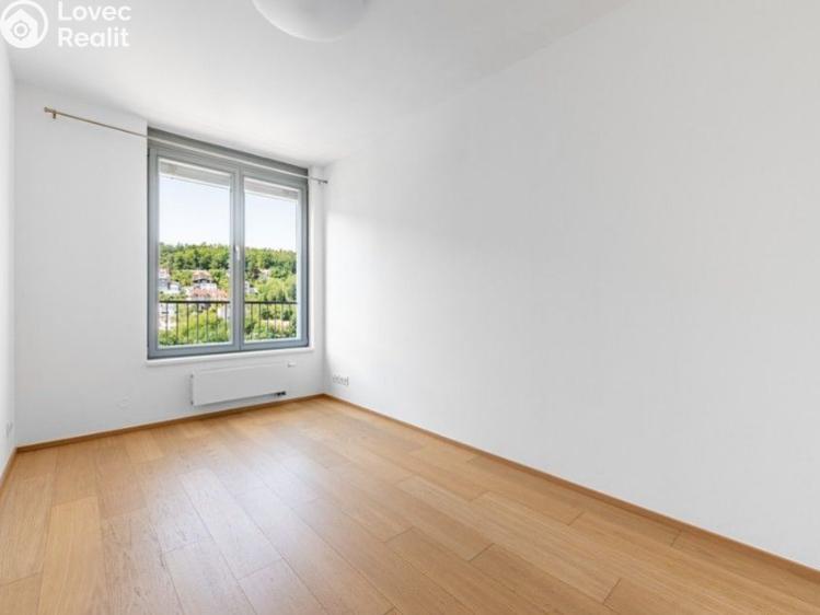 Pronájem bytu 4+KK Praha, Walterovo náměstí č. 12