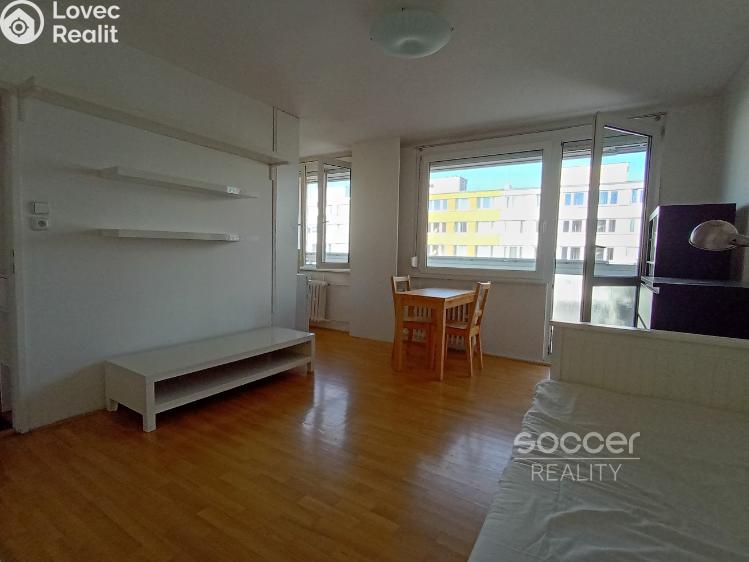 Rent apartment 1+KK Praha, Milevská č. 1