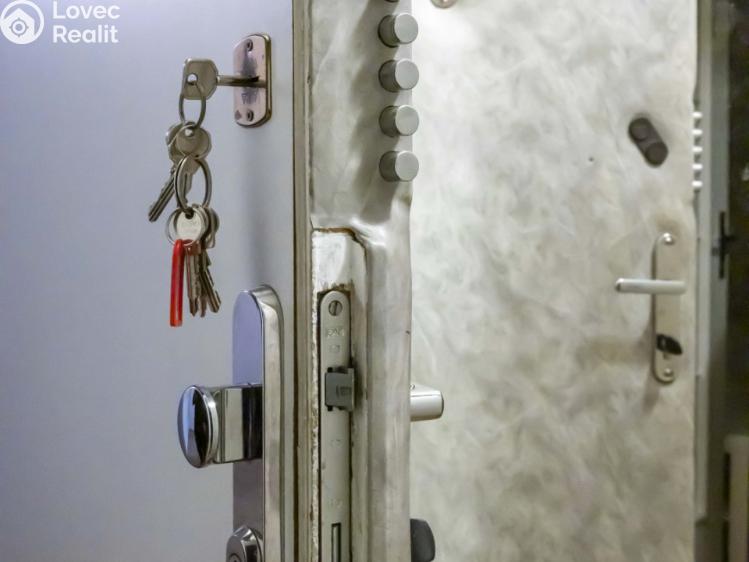 Pronájem bytu 1+KK Praha, Milevská č. 16