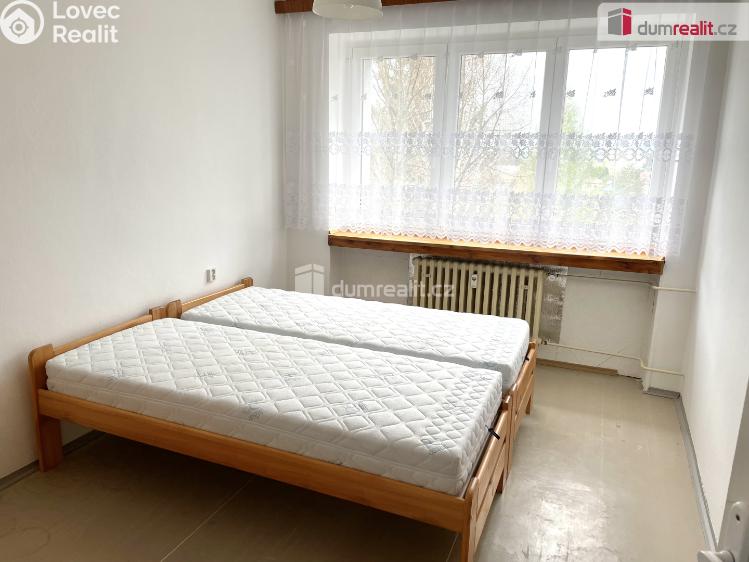 Pronájem bytu 3+1 Vlašim, V Sadě č. 10
