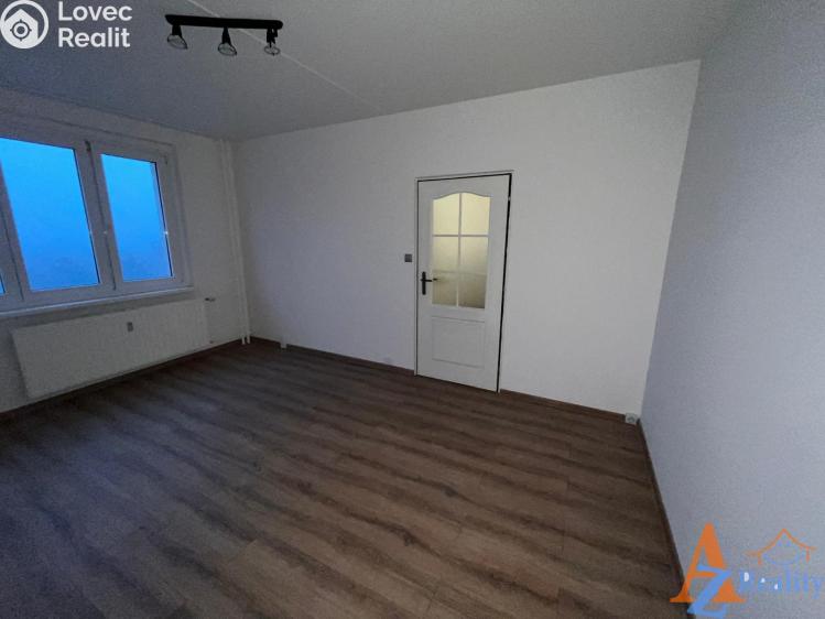 Pronájem bytu 1+1 Chomutov, Školní pěšina č. 4