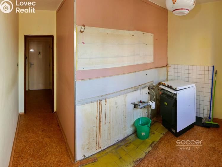 Prodej bytu 2+1 Praha, Sněženková č. 8