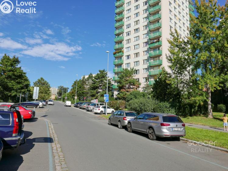 Prodej bytu 2+1 Praha, Sněženková č. 27