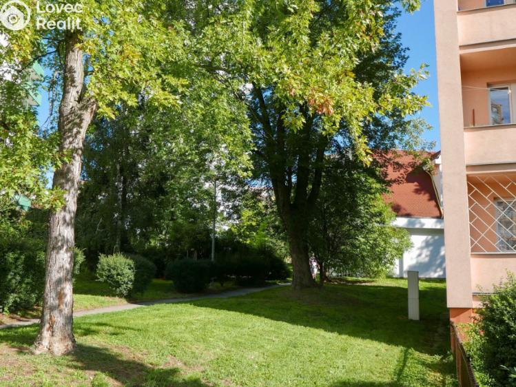 Prodej bytu 2+1 Praha, Sněženková č. 32