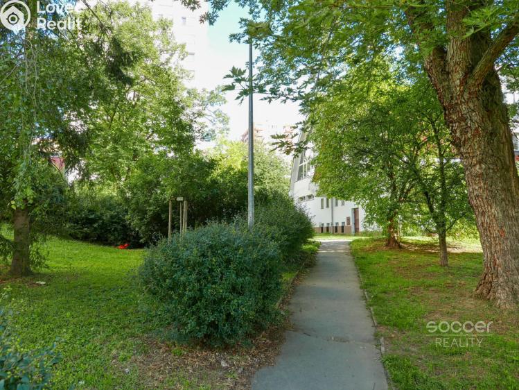 Prodej bytu 2+1 Praha, Sněženková č. 35