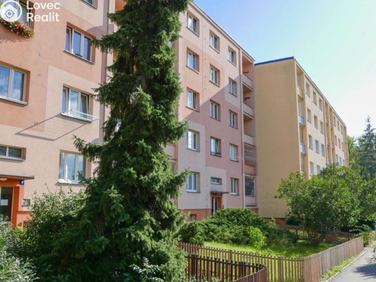 Prodej bytu 2+1 Praha, Sněženková č. 24