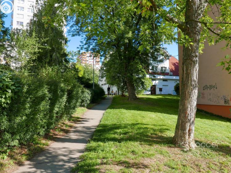 Prodej bytu 2+1 Praha, Sněženková č. 34