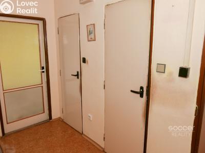 Sale apartment 2+1 Praha, Sněženková č. 5