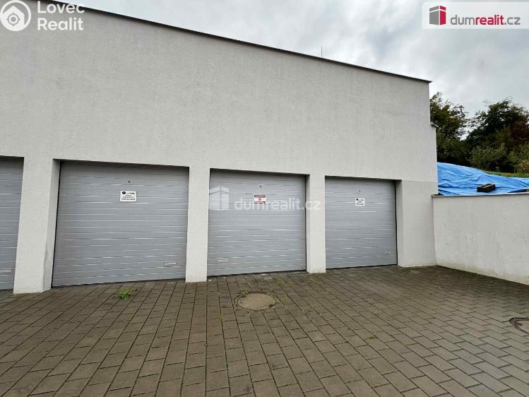 Pronájem garáže Luhačovice, Masarykova č. 17