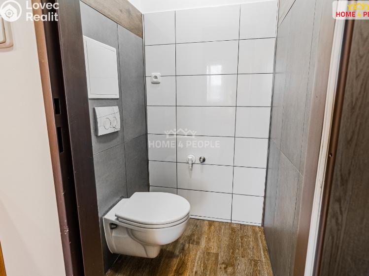 Prodej bytu 3+1 Karlovy Vary, Okružní č. 14