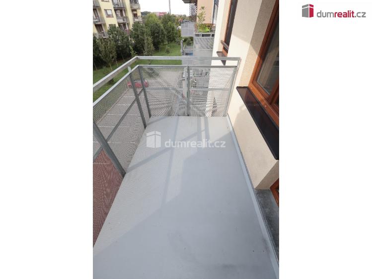 Pronájem bytu 2+KK Praha-Čakovice, Bermanova č. 30