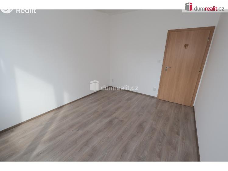 Pronájem bytu 2+KK Praha-Čakovice, Bermanova č. 43