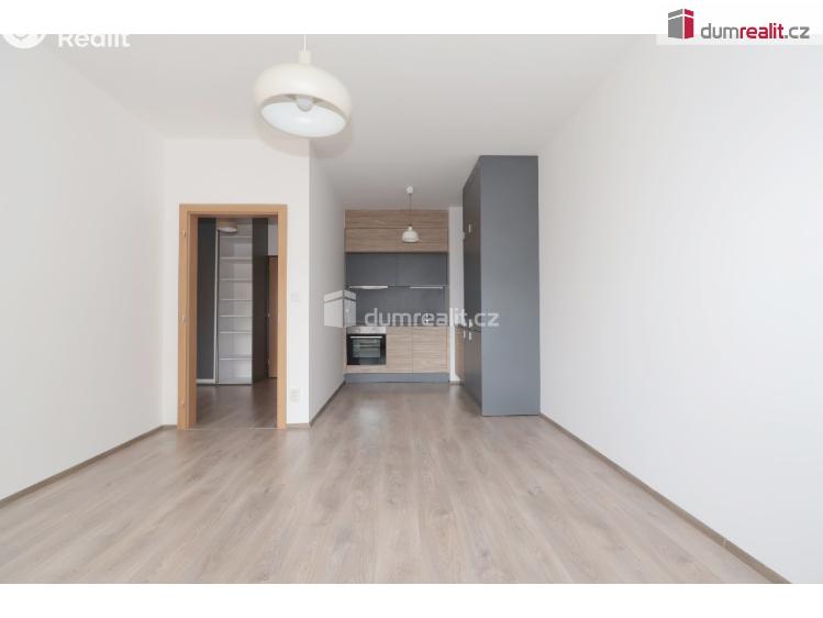 Pronájem bytu 2+KK Praha-Čakovice, Bermanova č. 11