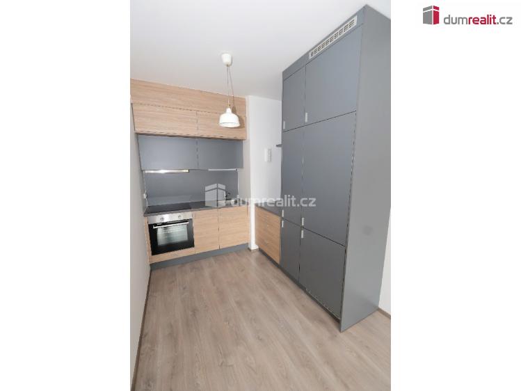 Pronájem bytu 2+KK Praha-Čakovice, Bermanova č. 26