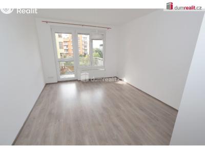 Rent apartment 2+KK Praha-Čakovice, Bermanova č. 3