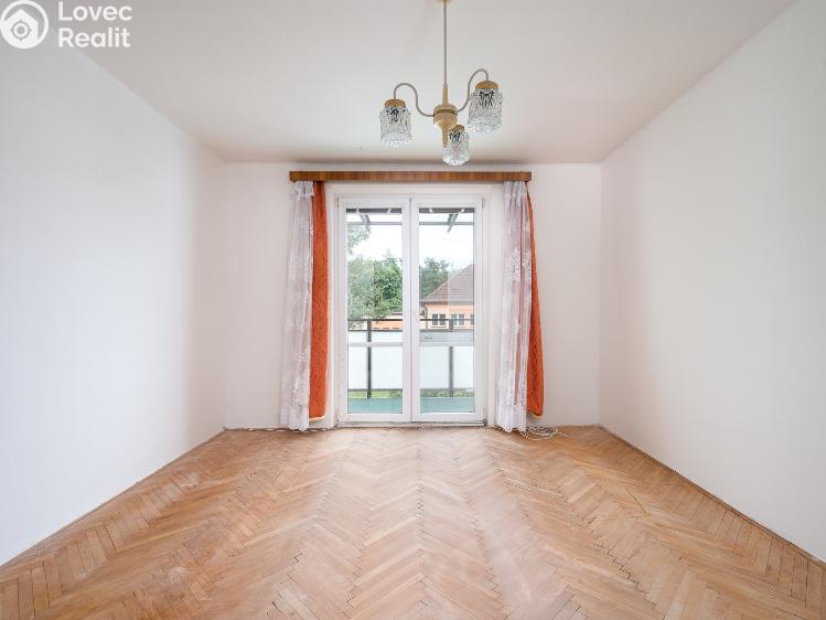 Prodej bytu 2+1 Rybitví, Školní č. 8