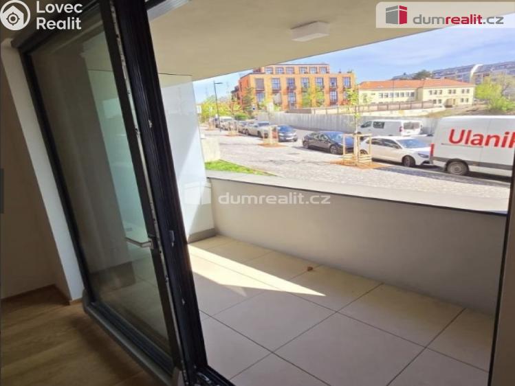 Pronájem bytu 3+KK Praha 3, Šrámkové č. 4