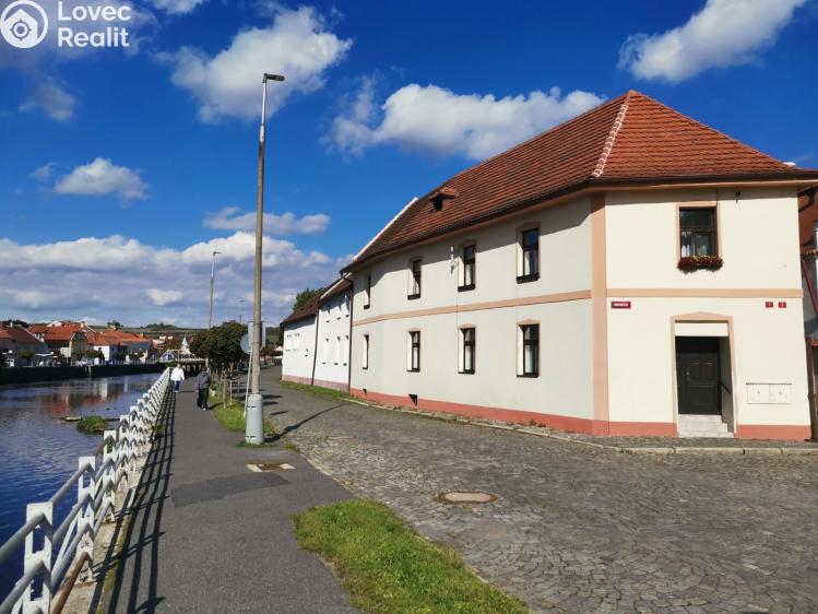 Pronájem bytu 1+KK Sušice, Mariánská 10 č. 20