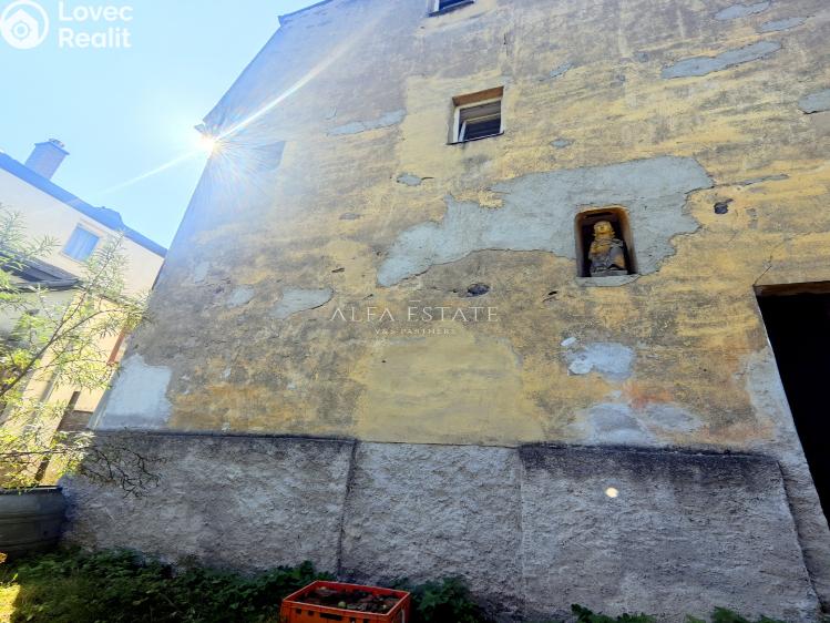 Prodej rodinného domu Valeč č. 8