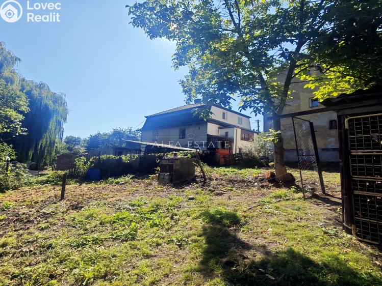 Prodej rodinného domu Valeč č. 12